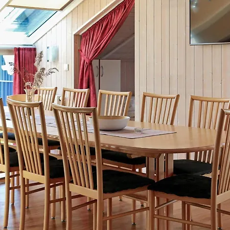 Сasa de vacaciones 12 Person In *